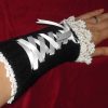 Gothic-Armstulpen, mit Spitze und Schleife – Bild 4